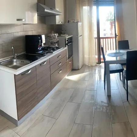 Alojamento de Acomodação e Pequeno-almoço New Zarà Villa San Giovanni